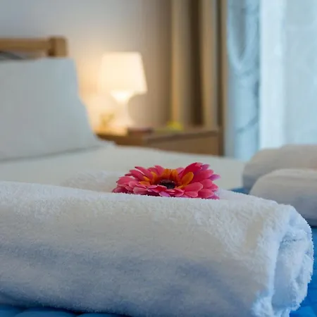 Natsios Aparthotel